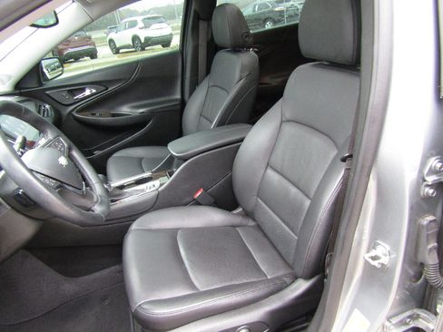 Used 2024 Chevrolet Malibu LT image 10