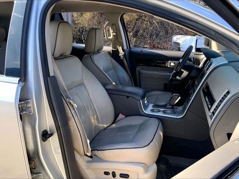 Used 2009 Lincoln MKX 2WD image 8