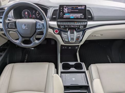 Used 2025 Honda Odyssey Touring image 15