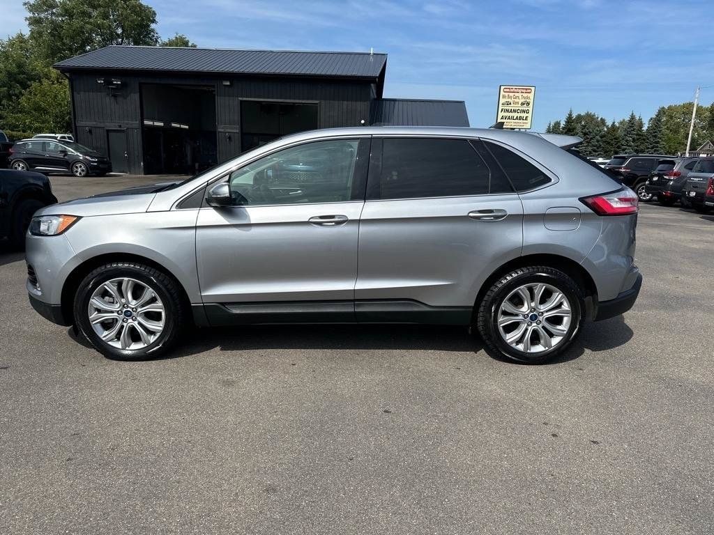 Used 2021 Ford Edge Titanium w/ Cargo Accessory Package AWD/4WD image 5