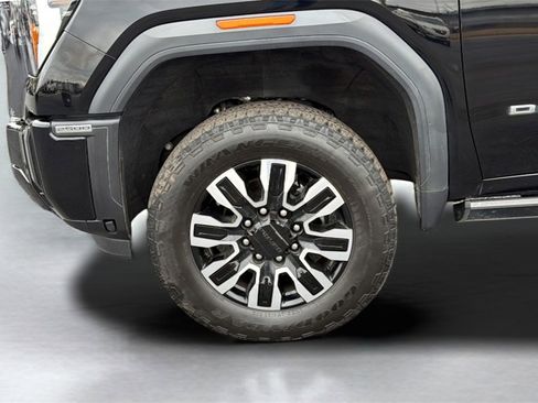 Used 2024 GMC Sierra 2500 Denali Ultimate image 9