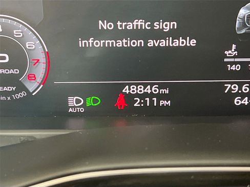 Used 2022 Audi Q8 Prestige AWD/4WD image 11