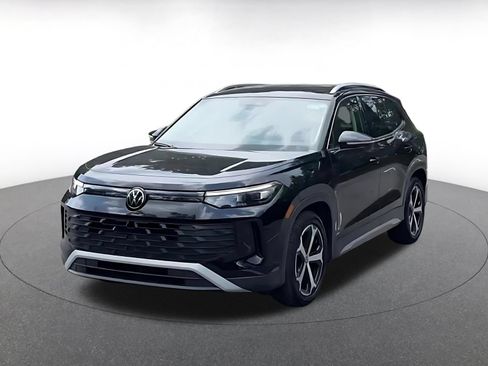 Used 2026 Volkswagen Tiguan SE FWD image 7