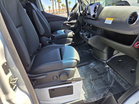 New 2025 Mercedes-Benz Sprinter 2500 image 17