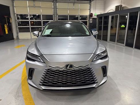 Used 2024 Lexus RX 350 AWD image 3