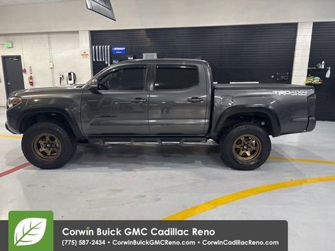 Used 2019 Toyota Tacoma TRD Off-Road image 5