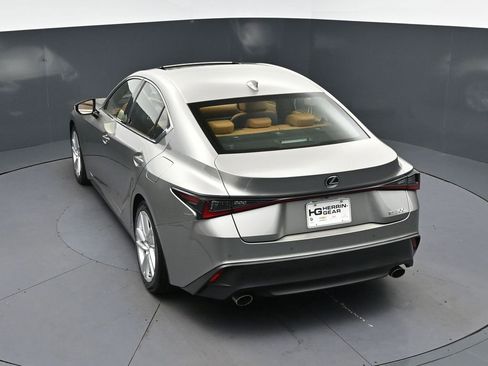 Used 2023 Lexus IS 300 w/ Comfort Package image 33