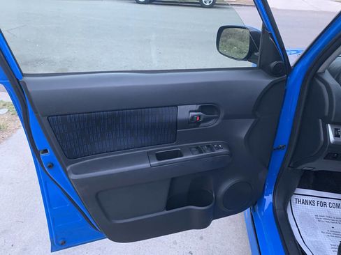 Used 2011 Scion xB image 15