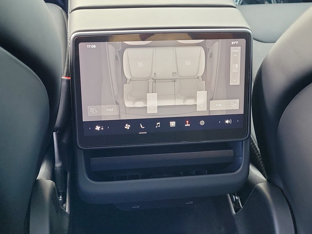 Used 2026 Tesla Model Y Long Range AWD/4WD image 11