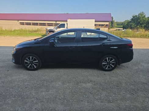 Used 2025 Nissan Versa SV w/ Trunk Package FWD image 8