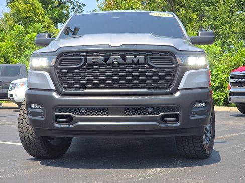 Used 2025 RAM 1500 Warlock AWD/4WD image 5