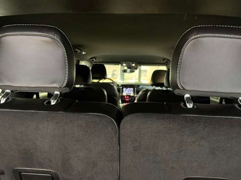 Used 2023 Jeep Grand Cherokee L Laredo image 47