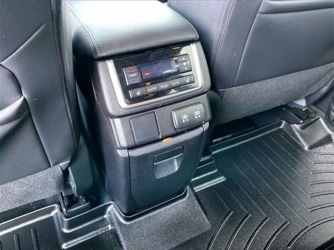 Used 2020 Subaru Ascent Limited w/ Technology Package image 28