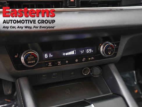 Used 2024 Mitsubishi Outlander SE FWD image 19
