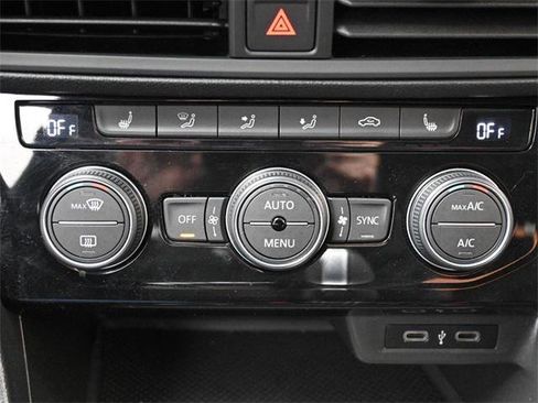 Used 2021 Volkswagen Jetta SE image 22