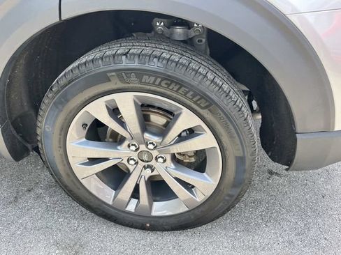 Certified 2024 Ford Explorer XLT w/ Equipment Group 202A AWD/4WD image 14