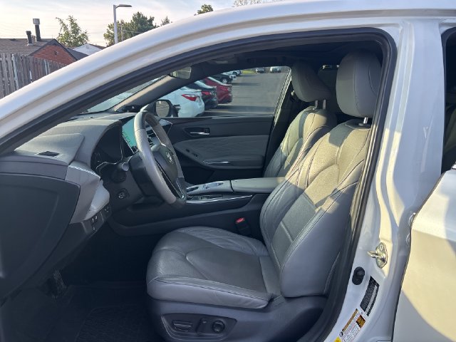 Used 2020 Toyota Avalon Limited w/ Advanced Safety Package FWD image 27