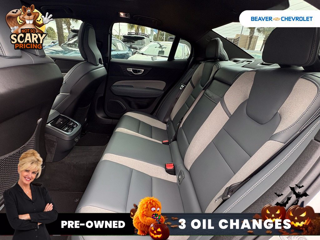 Used 2022 Volvo S60 B5 R-Design w/ Advanced Package FWD image 14