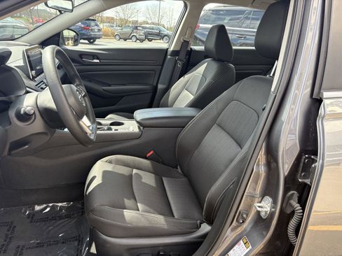 Used 2021 Nissan Altima 2.5 S AWD/4WD image 16