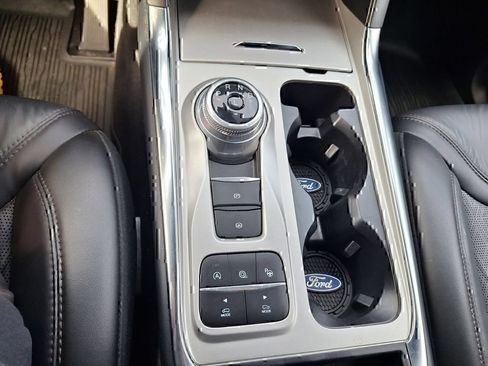 Used 2022 Ford Explorer Platinum w/ Equipment Group 601A RWD image 20