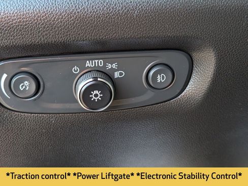 Certified 2021 Chevrolet Traverse LT w/ LT Premium Package image 13