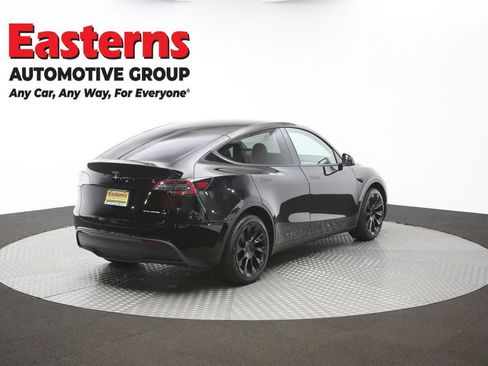 Used 2023 Tesla Model Y Long Range AWD/4WD image 35