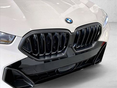 Used 2026 BMW X6 xDrive40i w/ Premium Package AWD/4WD image 29