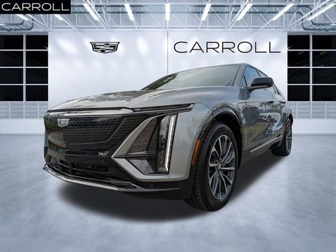Certified 2024 Cadillac Lyriq Sport image 8