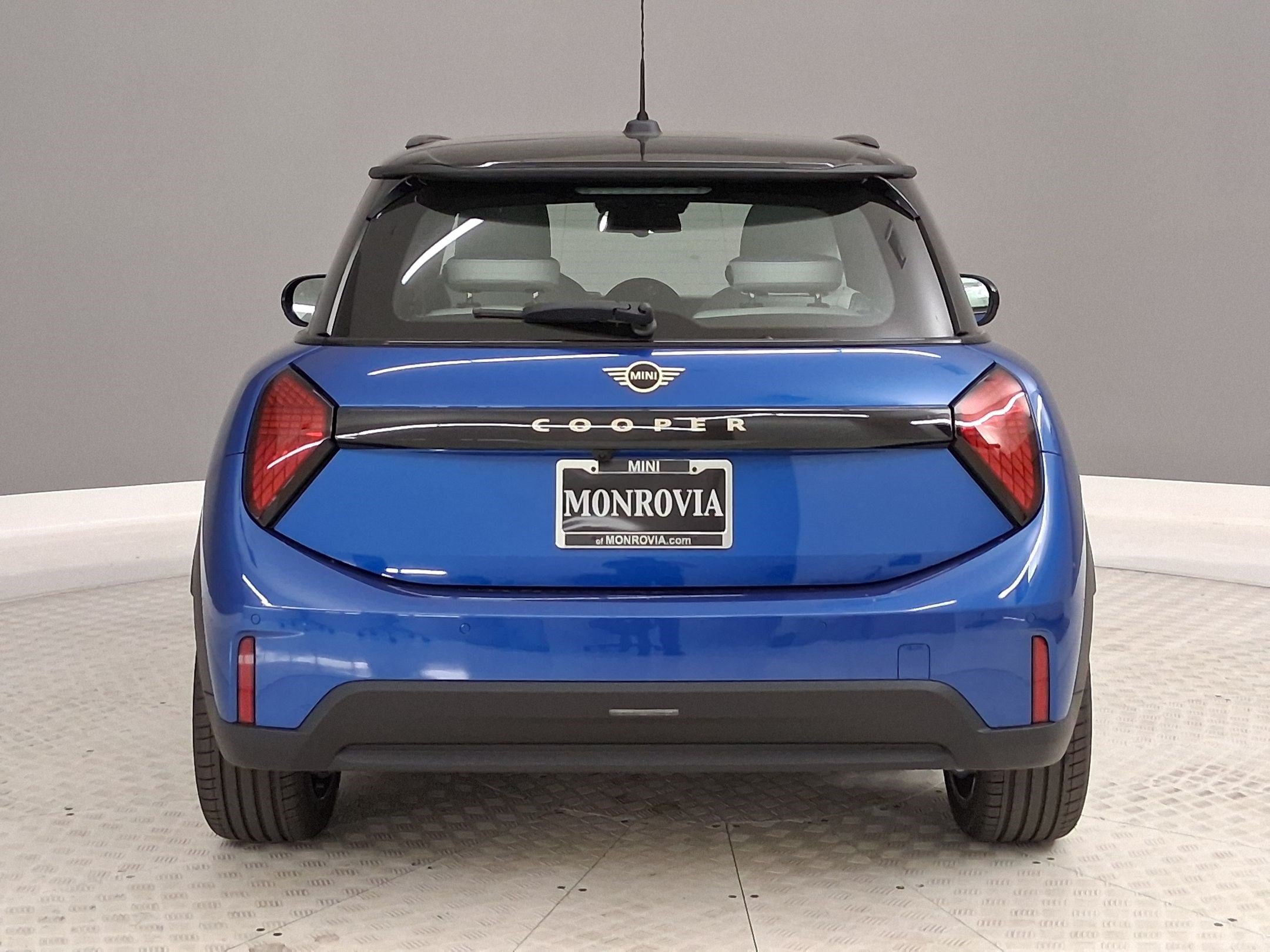 New 2026 MINI Cooper 2-Door Hardtop FWD image 7