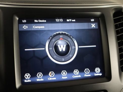 Used 2021 Jeep Cherokee Latitude Lux w/ Comfort/Convenience Group AWD/4WD image 33