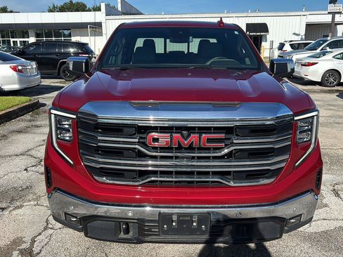 Used 2022 GMC Sierra 1500 SLT w/ SLT Premium Plus Package AWD/4WD image 2