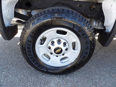 Used 2024 Chevrolet Silverado 2500 W/T w/ WT Convenience Package image 58