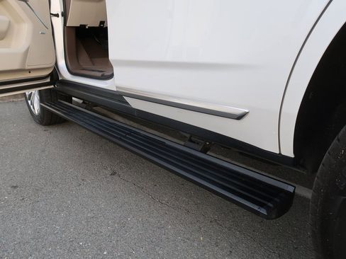 Certified 2021 GMC Yukon Denali w/ Denali Ultimate Package image 9