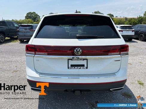 Used 2024 Volkswagen Atlas SE AWD/4WD image 4