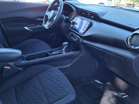 Certified 2021 Nissan Kicks SV image 22