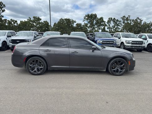 Used 2023 Chrysler 300 S RWD image 4