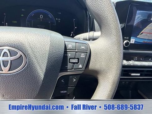 Used 2025 Toyota Camry LE FWD image 27