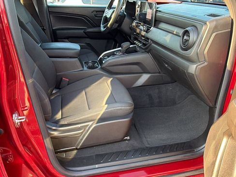 Used 2023 Chevrolet Colorado Trail Boss w/ Advanced Trailering Package AWD/4WD image 18