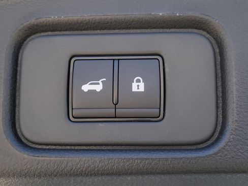 New 2026 Nissan Pathfinder SL w/ Cargo Package FWD image 13
