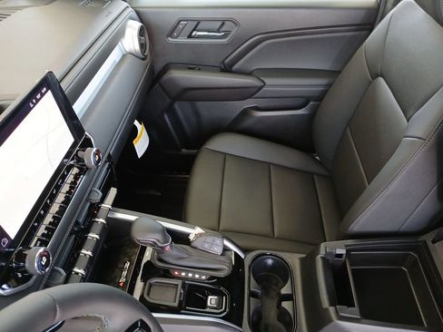 New 2026 Chevrolet Colorado LT w/ LT Convenience Package image 25