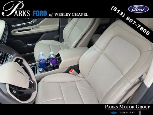 Used 2023 Lincoln Corsair FWD w/ Equipment Group 101A image 8