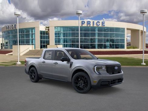 New 2026 Ford Maverick Lariat w/ Black Appearance Package image 7