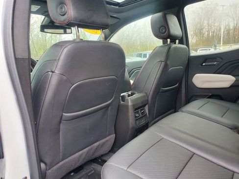 Used 2024 GMC Canyon AT4X AWD/4WD image 11