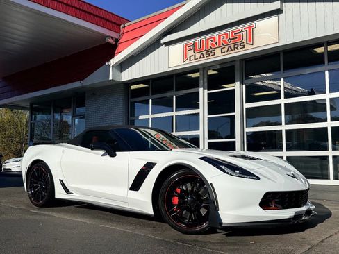 Used 2016 Chevrolet Corvette Z06 w/ 3LZ Preferred Equipment Group image 8