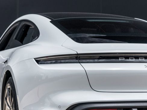 Certified 2021 Porsche Taycan RWD image 13