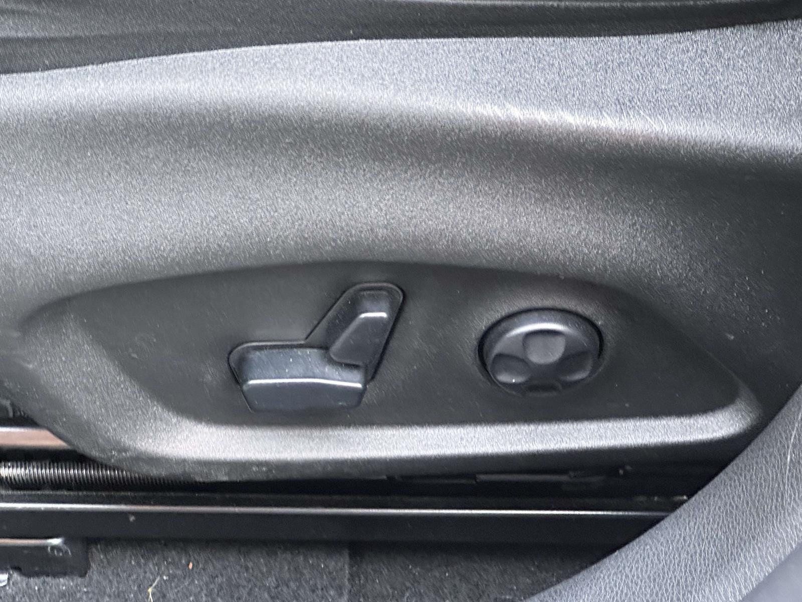 Used 2020 Jeep Renegade Limited AWD/4WD image 15