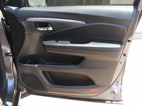 Used 2022 Honda Pilot Special Edition image 24
