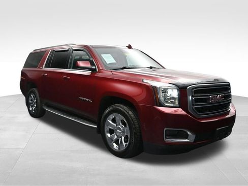 Used 2020 GMC Yukon XL SLT w/ Open Road Package AWD/4WD image 7