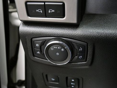 Used 2021 Ford F250 Platinum image 28