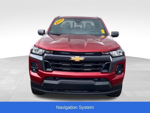 Used 2024 Chevrolet Colorado LT w/ LT Convenience Package AWD/4WD image 2